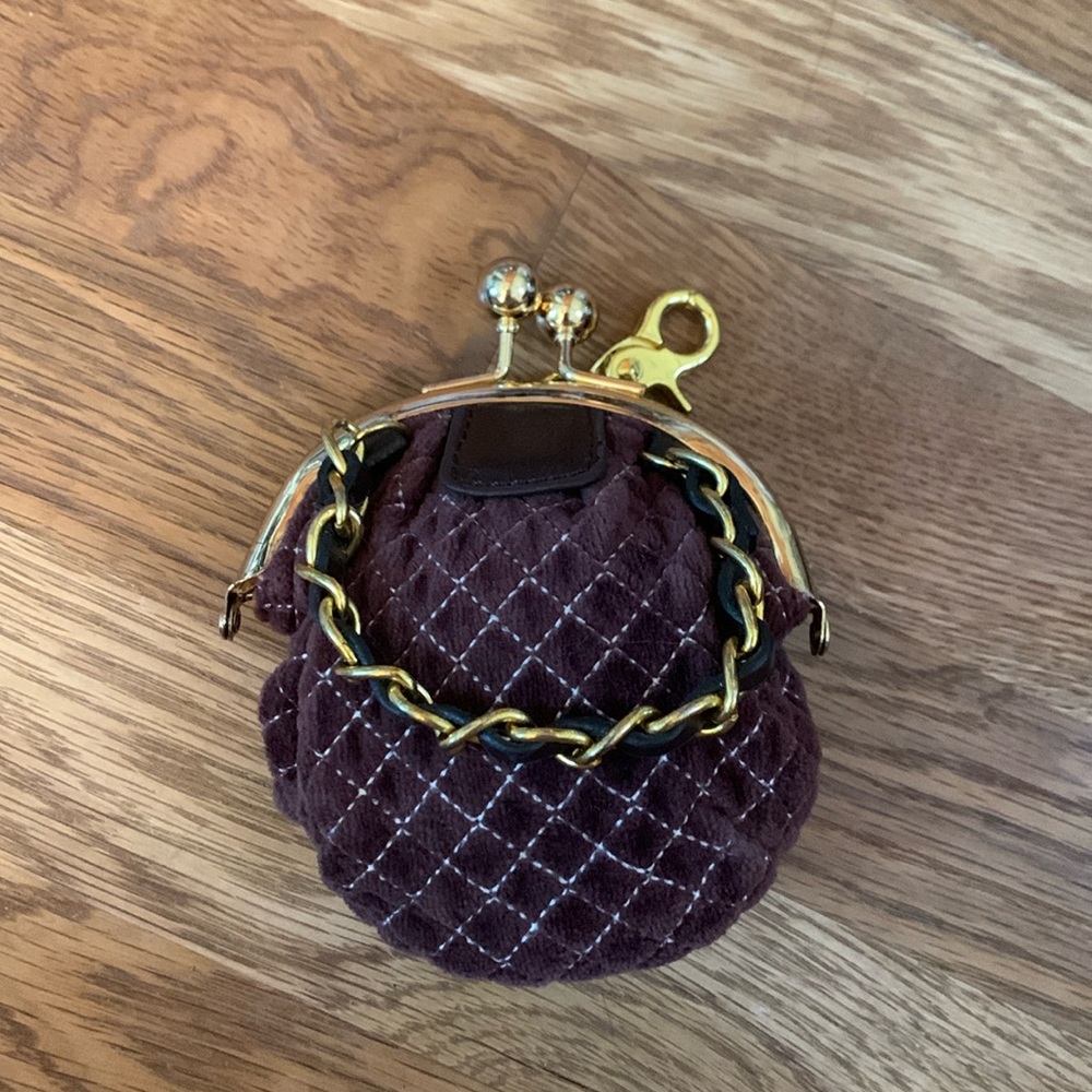 VTG Y2K JUICY COUTURE Quilted Kisslock Coin Pouch with Chain - missing charms